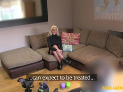 Smoking hot blonde gives ass for cash