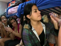 Минет, Одетые девушки голые парни, Колледж, Группа, Хд, На публике, Реалити, Молоденькие