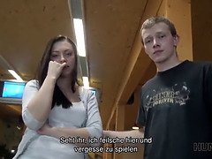 Blasen, Braunhaarige, Geile alte tussi, Kehlenfick, Masturbation, Milf, Muschi, Realität