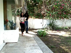 18 jahre, Grosse titten, Blasen, Spermaladung, Schwanz, Handjob, Interrassisch, Jungendliche (18+)