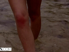 Paar, Schwanz, Aufs gesicht abspritzen, Lecken, Milf, Im freien, Reiten, Titten