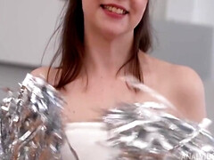 Anal, Brunette brune, Plantureuse, Classique, Groupe, Mamelons, Jarretelles, Nénés