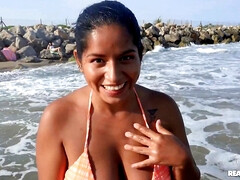 美女, ビーチ, デカチン, デカパイ, フェラチオ, 巨乳な, ポルノスター, 現実
