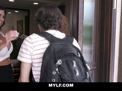 Grosse titten, Vollbusig, Spermaladung, Schwanz, Hundestellung, Hd, Hausfrau, Titten