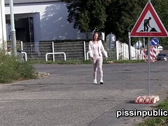 Dichtbij, Jurk, Harig, Hd, Pissen, Kut duiken, Roodharige vrouw