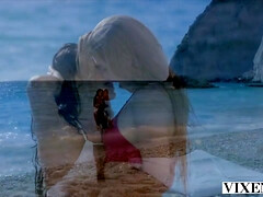 Brunette brune, En levrette, Faciale, Hd, Naturelle, Mamelons, Chatte, Plan cul à trois