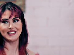 In den arsch, Tussi, Bisexuell, Doppelpenetration, Behaart, Küssen, Lingerie, Flotter dreier