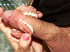 Grosser schwanz, Grosse titten, Oma, Behaart, Hd, Reif, Rau, Tittenfick