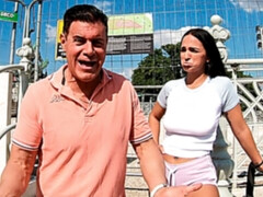 Grosser arsch, Grosser schwanz, Grosse titten, Blasen, Braunhaarige, Hundestellung