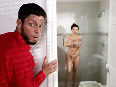 Schlafzimmer, Grosse titten, Braunhaarige, Hardcore, Dusche, Spion, Tätowierung, Tittenfick