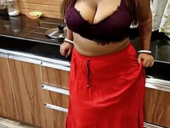 Amateur, Cul, Belle grosse femme bgf, Gros seins, Indienne, Cuisine, Mère que j'aimerais baiser, Nénés