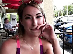 Enthousiasteling, Kont, Blond, Pijpbeurt, Hondjeshouding, Handbeurt, Natuurlijke tieten, Gezichtspunt