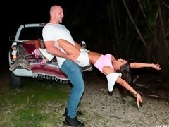 Arsch, Grosse titten, Blasen, Auto, Hundestellung, Handjob, Interrassisch, Jungendliche (18+)