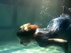 18 летние, Хд, Бассейн, На публике, Киски, Душ, Соло, Тугие