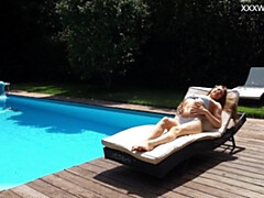 18 años, Hembra, Hd, Piscina, Público, Ruso, Adolescente, Tetas