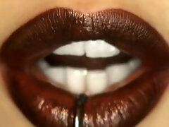 Большие сиськи, Брюнетки, Глубокая глотка, Собачьи, Пальцем, Секс без цензуры, Латиноамериканки, Мамочка