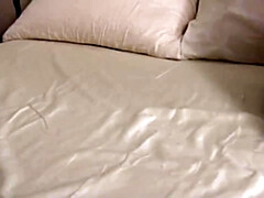 Gros seins, Éjaculation interne, Branlette thaïlandaise, Hd, Japonaise, Léchez, Masturbation, Chatte