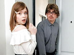 18 años, Mamada, Morena, Estilo perrito, Leche, Tetas naturales, Adolescente, Tetas