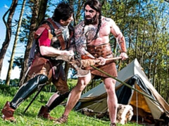 Gros cul, Gros seins, Sucer une bite, En levrette, 2 femmes 1 homme, Mère que j'aimerais baiser, De plein air, Nénés