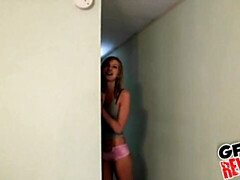 18 jahre, Leie, Grosser schwanz, Blasen, Hundestellung, Pov, Jungendliche (18+), Titten