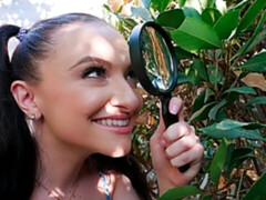 Grosser arsch, Blasen, Braunhaarige, Handjob, Natürlichen titten, Entkleiden, Tätowierung, Jungendliche (18+)