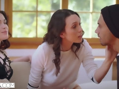 Mamada, Morena, Tetona, Corridas faciales, Peludo, Pequeña, Coño, Montar