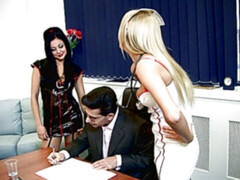 Beautiful hotties Audrey Bitoni and Cassie Young share a big cock