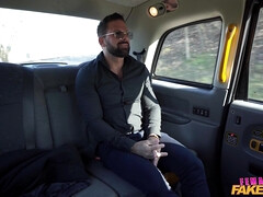 Leie, Grosse titten, Blasen, Leder, Im freien, Muschi, Kurzes haar, Tanga