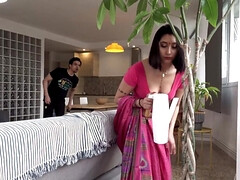 Grote kont, Grote lul, Grote mammen, Pijpbeurt, Brutaal, Sperma in gezicht, Indisch, Moeder die ik wil neuken