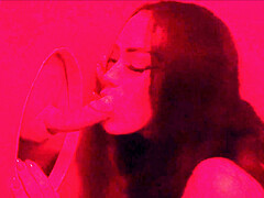 Gros seins, Sucer une bite, Brunette brune, Hd, Masturbation