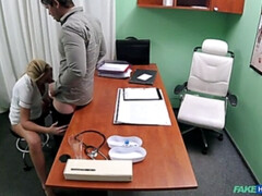 Amateur, Couple, Médecin, En levrette, Branlette thaïlandaise, Infirmière, Bureau, Chatte