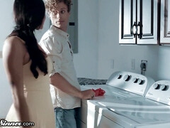 Большая жопа, Большой член, Большие сиськи, Брюнетки, Грудастые, Волосатые, Сквиртинг, Сиськи