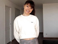 Amateur, Sucer une bite, Brunette brune, En levrette, Exhib, De plein air, Petite femme, Adolescente