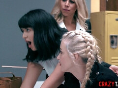 Geile alte tussi, Dildo, Gruppe, Lesbisch, Mutti, Zierlich, Weibliche ejakulation, Student