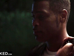 Anaal, Kont naar mond, Grote mammen, Dubbele penetratie, Zoenen, Rijden, Servisch, Trio