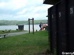 Wohlbeleibte schöne frauen, Blondine, Vollbusig, Oma, Reif, Mutti, Öffentlich, Jungendliche (18+)