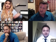 MILF is only interested in solo fucking