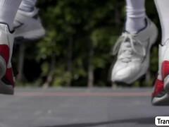 Анальный секс, Большие сиськи, Глубокая глотка, Межрасовый секс, Лизание жопы, Трансы, Втроем