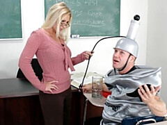 Cunning Devon's blonde video