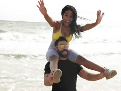 Cul, Gros seins, Noire, Sucer une bite, Branlette thaïlandaise, Embrassement, Mère que j'aimerais baiser, Seins naturels