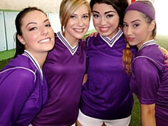 Grosser arsch, Blasen, Küssen, Lecken, Masturbation, Natürlichen titten, Muschi, Entkleiden