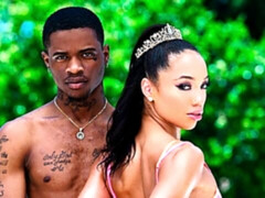 Grote lul, Badpak, Zwart, Pijpbeurt, Bruinharig, Harig, Natuurlijke tieten, Tiener