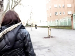 Amateur, Brunette brune, Femelle, Exhib, De plein air, Petite femme, Pisser, Public