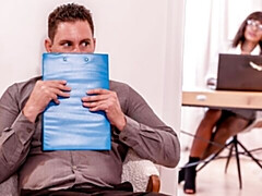 Grosser arsch, Grosse titten, Schwarz, Braunhaarige, Hundestellung, Interrassisch, Milf, Kurzes haar