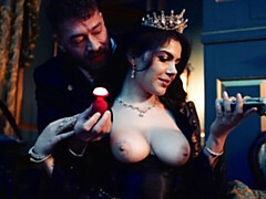 Culo grande, Verga grande, Tetas grandes, Mamada, Estilo perrito, Peludo, Tetas naturales, Coño