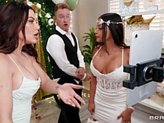 Gros cul, Grosse bite, Gros seins, Sucer une bite, Mariée, Brunette brune, En levrette, Mère que j'aimerais baiser