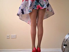 Blond, Brits, Fetisj, Nylonstof, Slipje, Panty, Softcore pornografie, Onder de rok