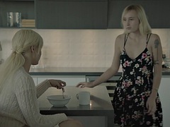 Lécher le cul, Gros seins, Blonde, Sucer une bite, Faciale, Léchez, Chevaucher, Nénés