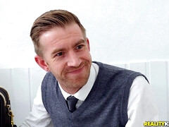 フェラチオ, チン, ヨーロピアン, 顔射, なめる, スパンキング, タイ, ユニフォーム