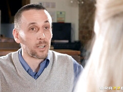 Grosse titten, Vollbusig, Hardcore, Hd, Natürlichen titten, Öffentlich, Realität, Toilette